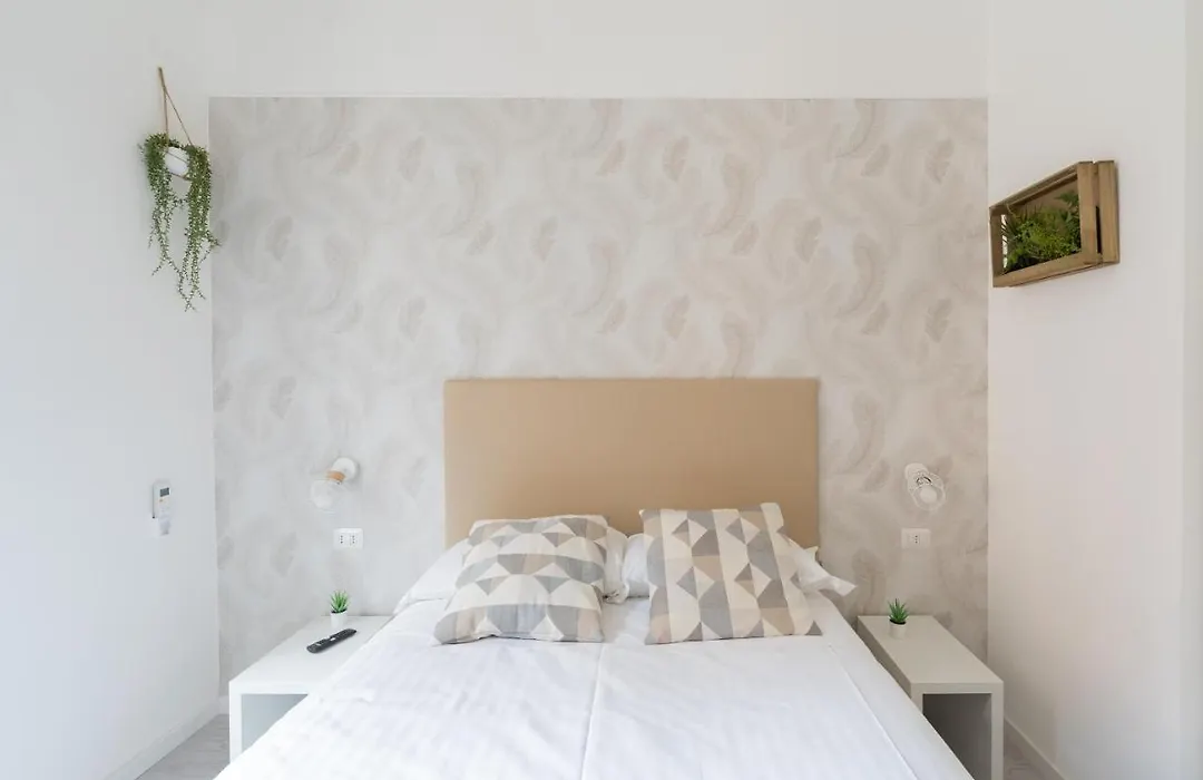 White Gioberti Guesthouse-1