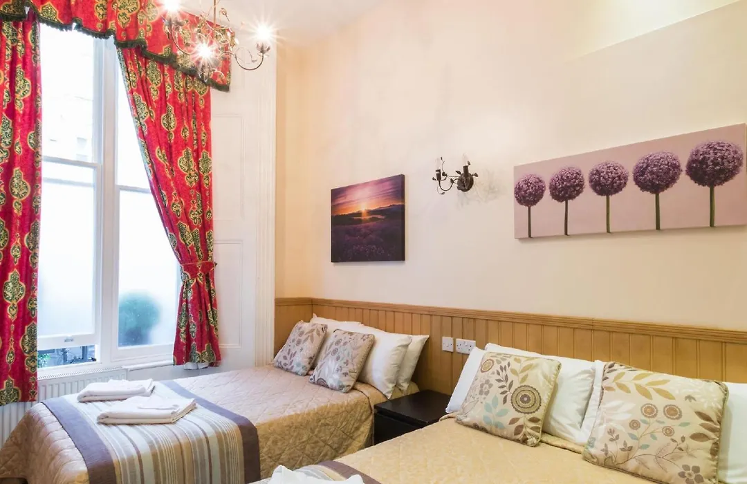 Notting Hill Gate Hotel-1