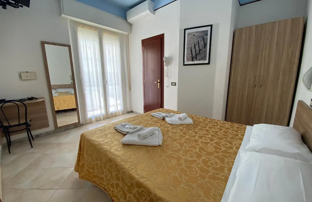 Hotel Nanni Garnì-1