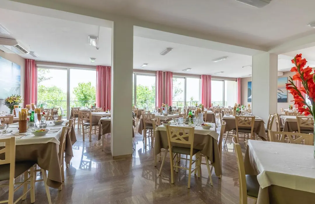 Hotel Silver-1