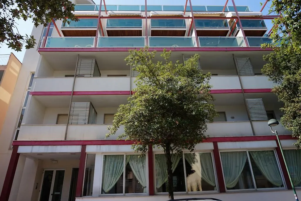 Hotel Flora-1