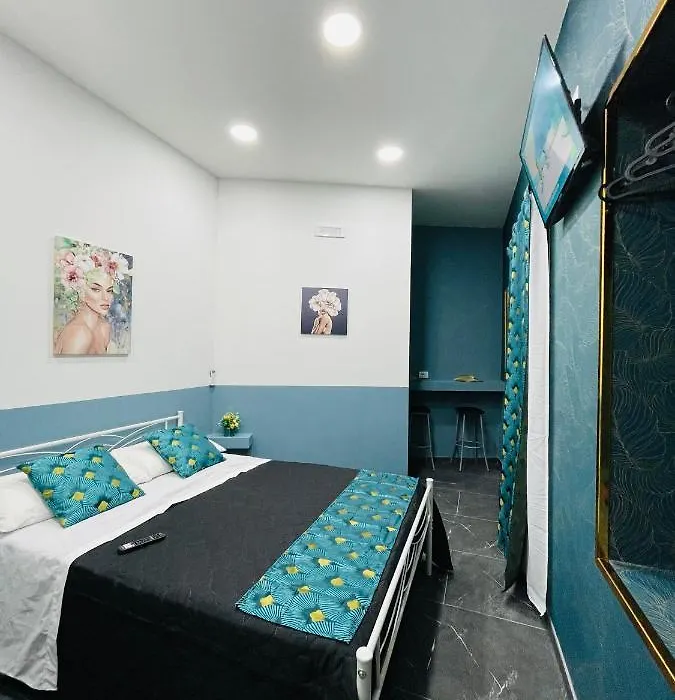 Conny Home-1