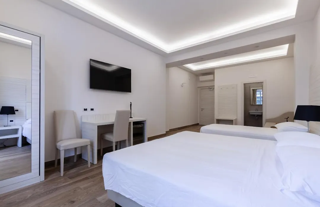 Hub Naples-1