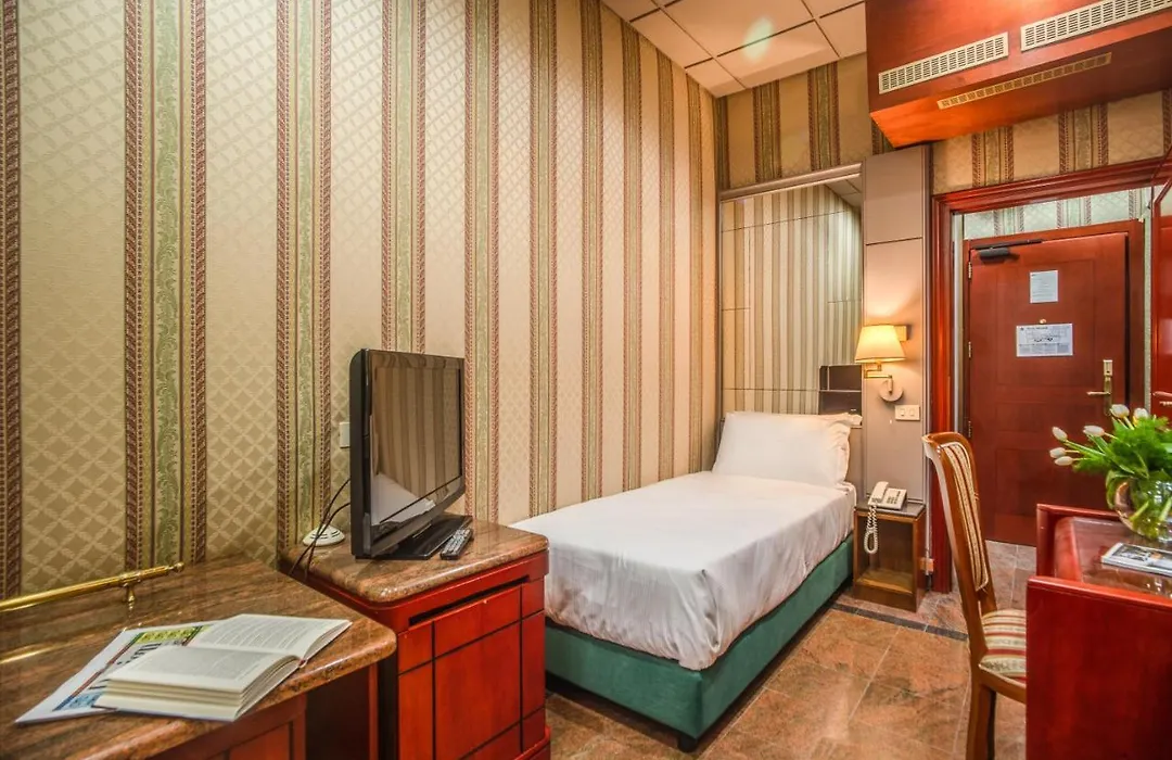 Triplyrooms Collection - Roma Termini-1