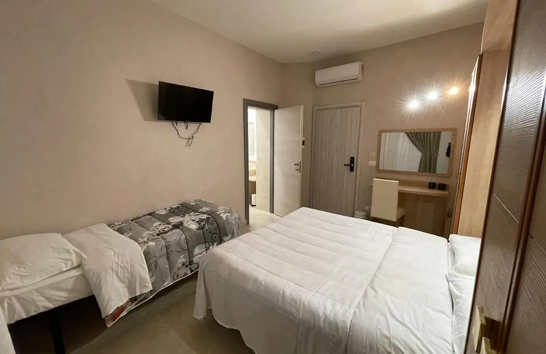 Ambasada Suite-1