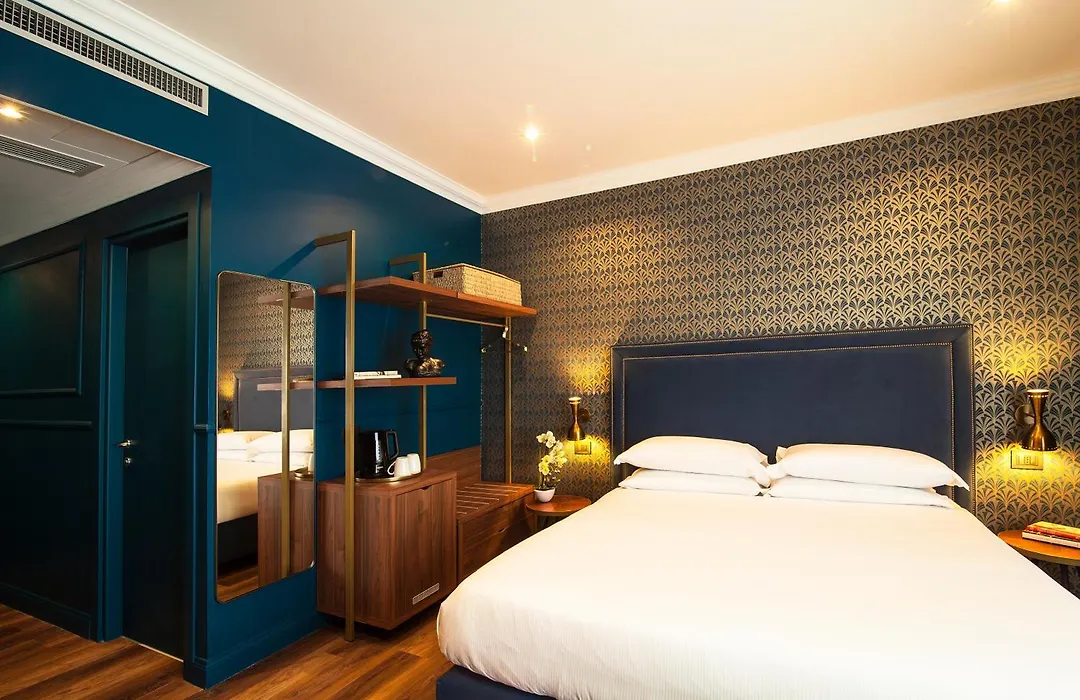 Seven Suites-1