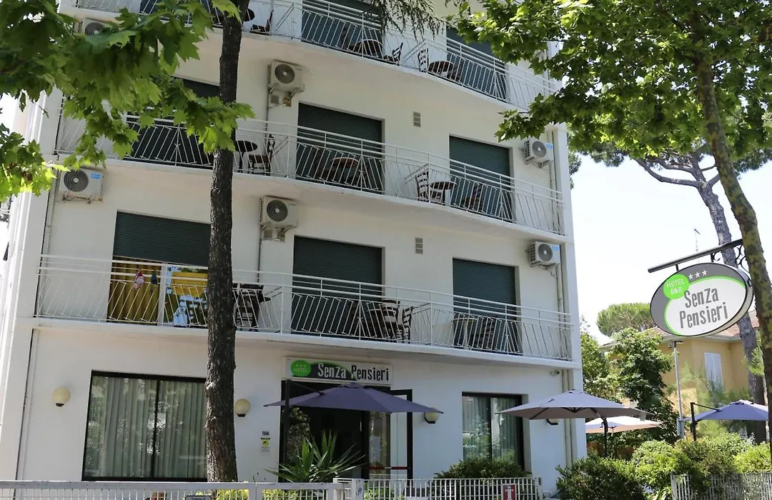 Hotel Senza Pensieri Riccione-1