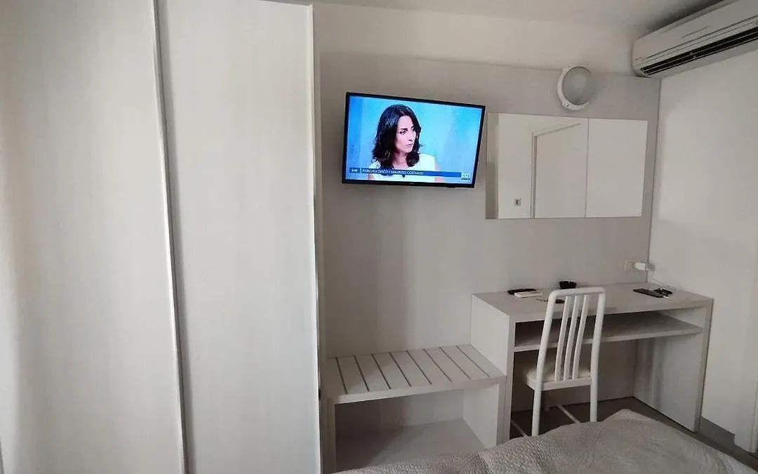 Hotel Pigalle-1