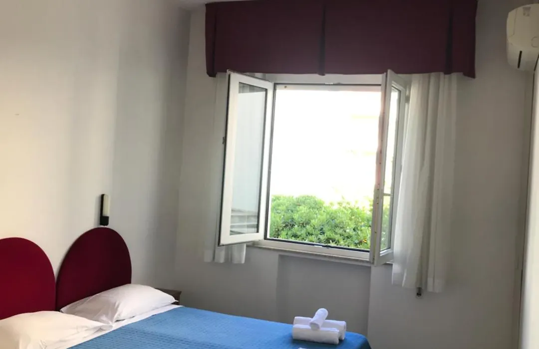 Hotel L&V-1