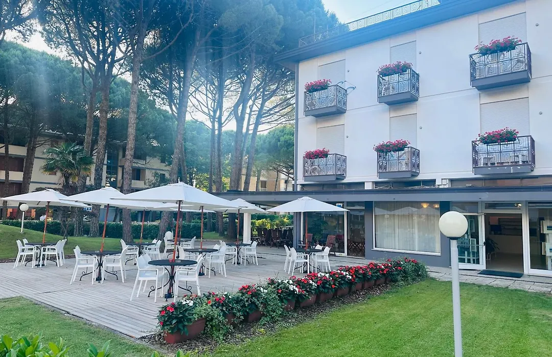 Hotel Laura-1