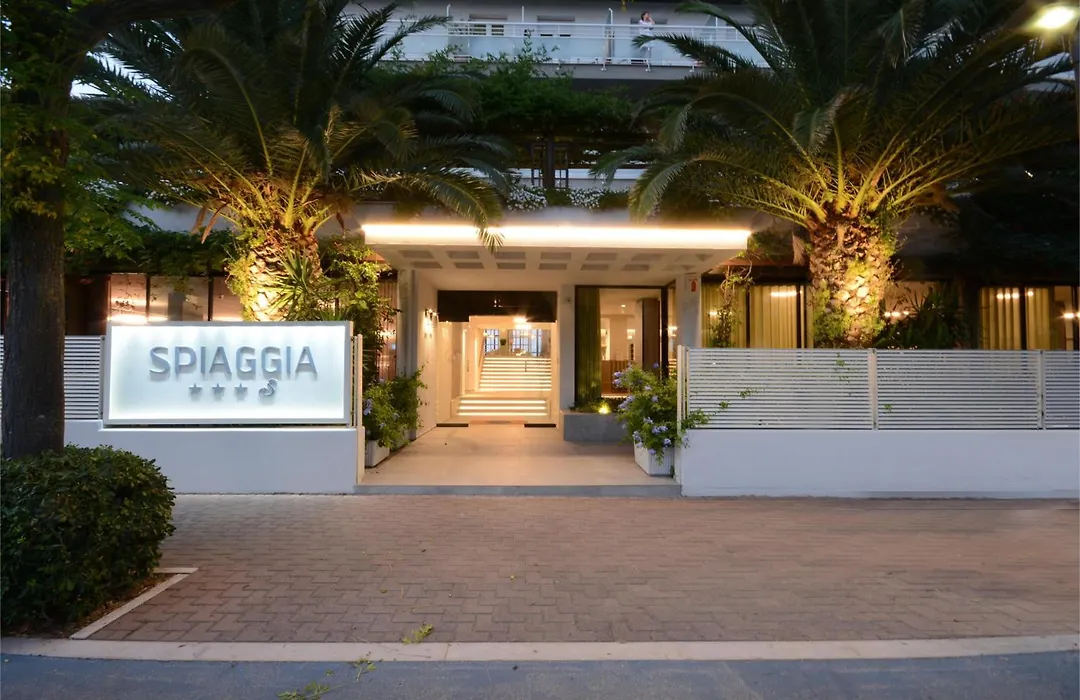 Hotel Spiaggia-1