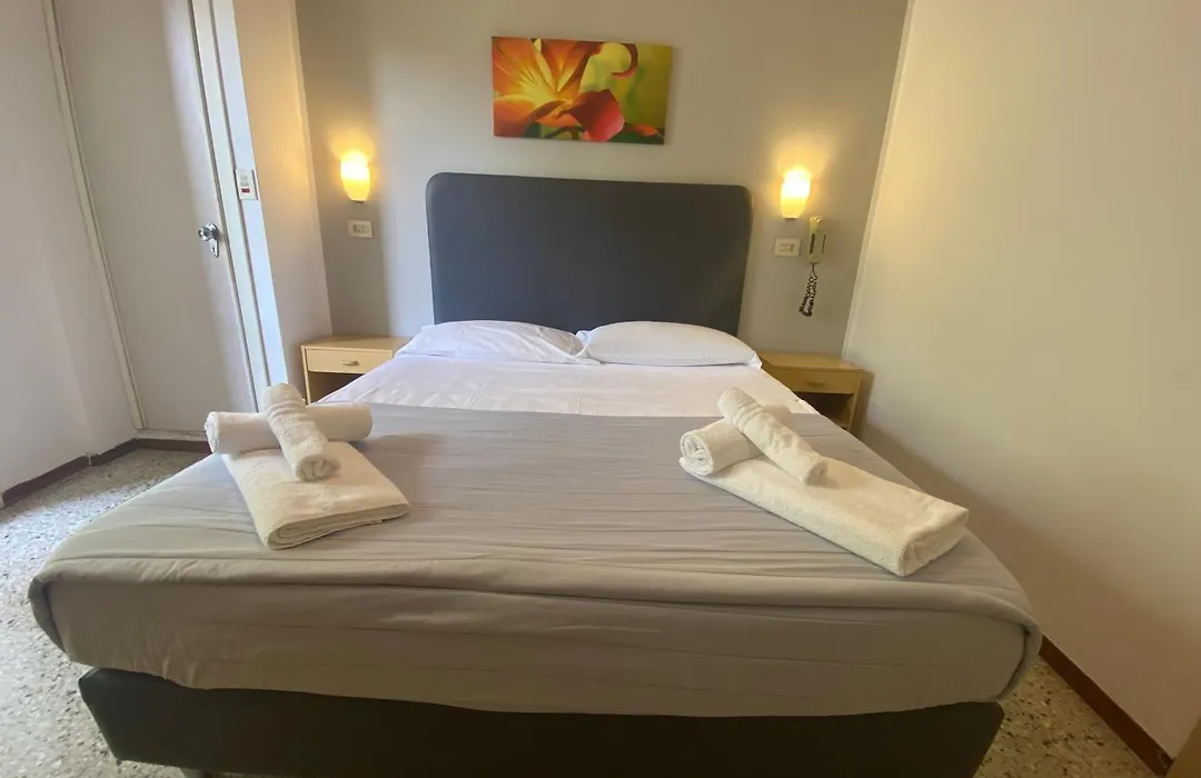 Hotel Ausonia B&B Rimini-1