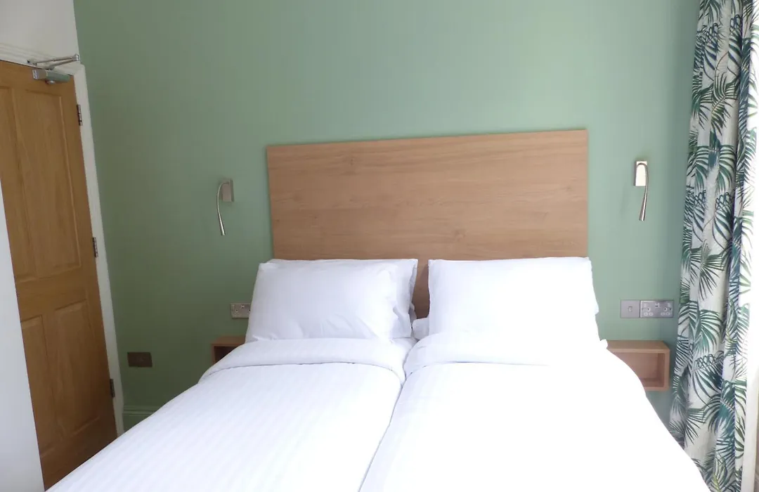 Marldon Olympia Hotel-1
