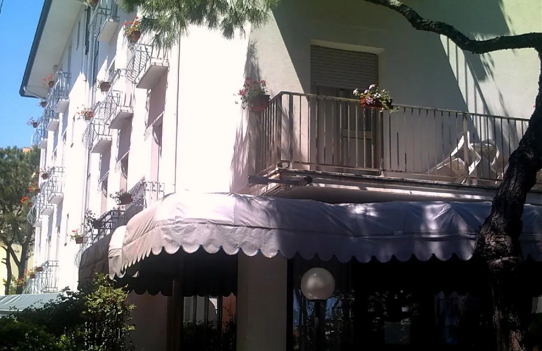 New Hotel-1