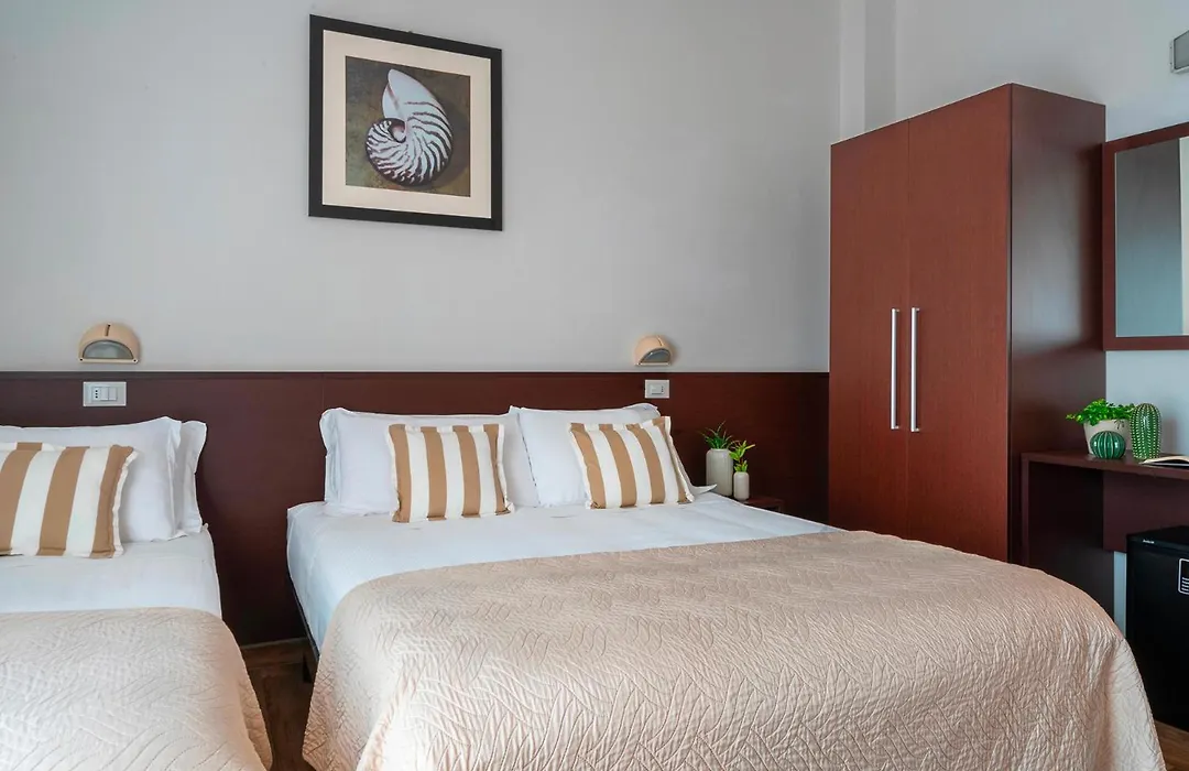 Hotel Carmen-1