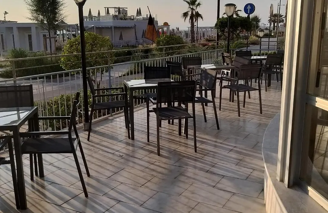Hotel Ideal-1