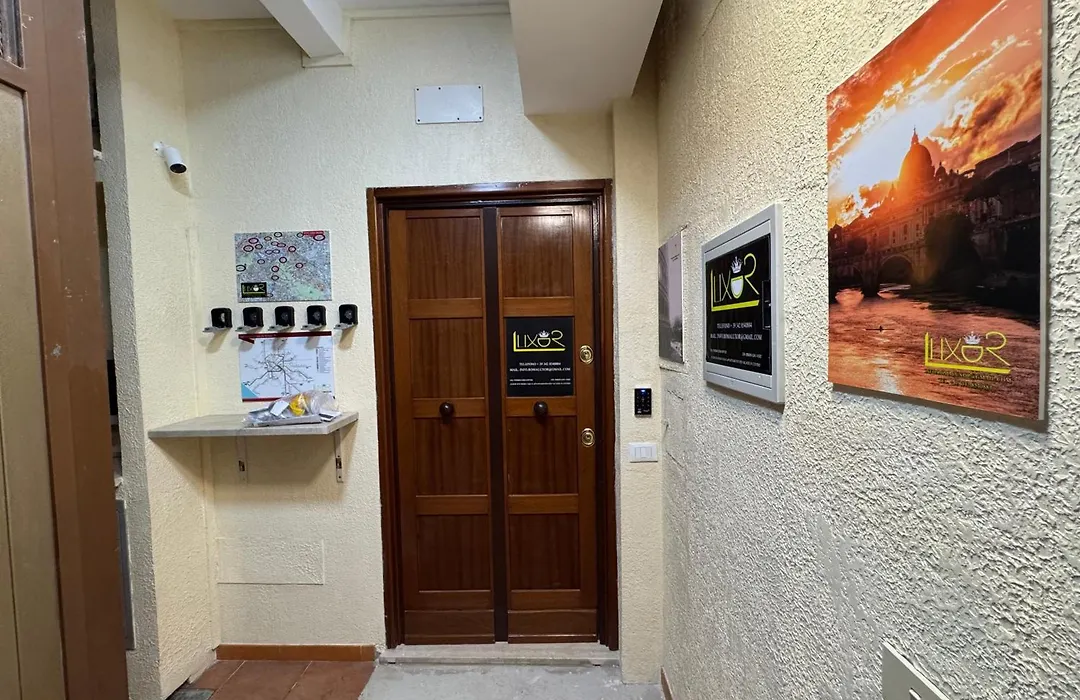 LUXOR ECO ROMA CASA E APPARTAMENTO PER VACANZE IN CENTRO Piazza Bologna, Colosseo, Piazza di Spagna, Vaticano, San Pietro, Sapienza, Fontana di Trevi, Piazza Navona, Trastevere, Tiburtina, Termini, Aeroporto-1