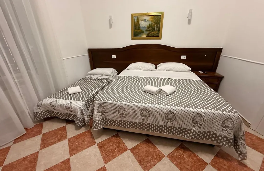 ROMA Classica-1