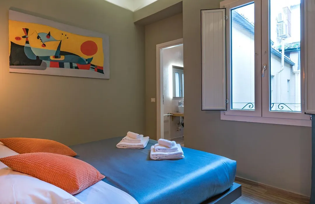 Gogo' Petit Hotel-1