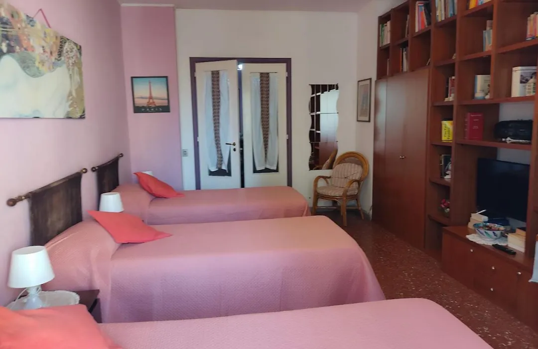 Cosmopolitan B&B-1