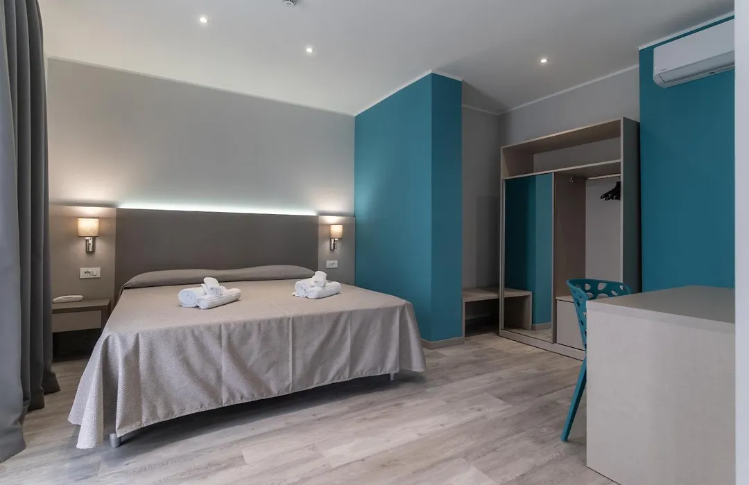 Hotel Cristina-1