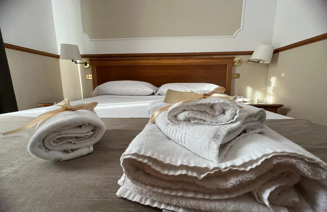 Hotel Leopardi-1