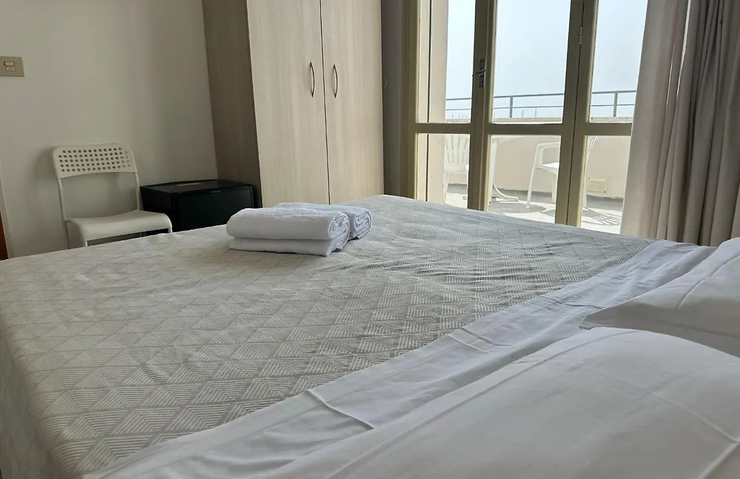 Hotel B&B ViaMare Milano Marittima-1