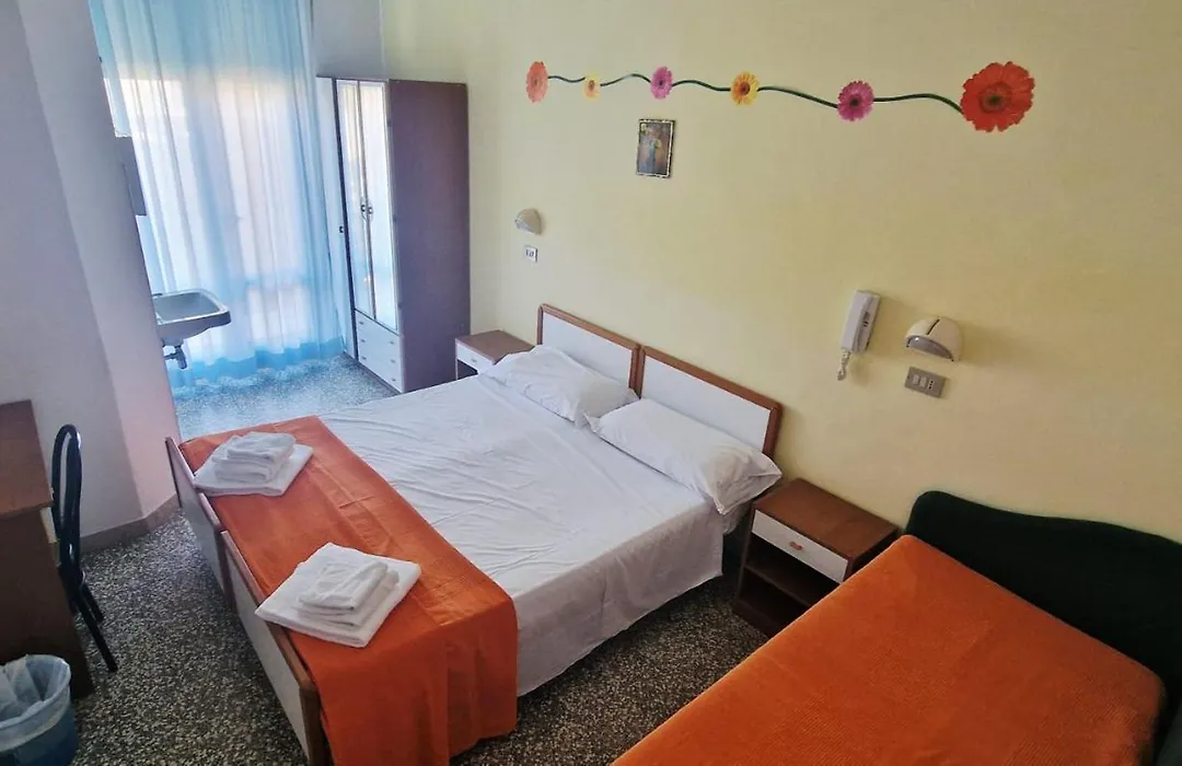 Hotel Clara Rimini-1