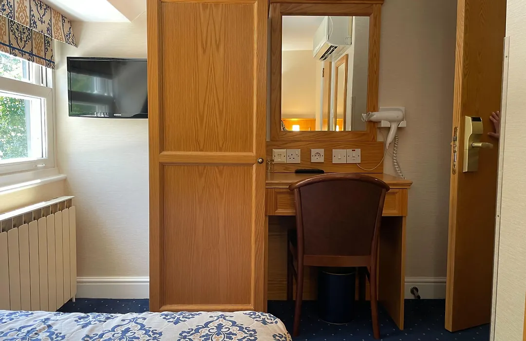 Olympic House Hotel-1