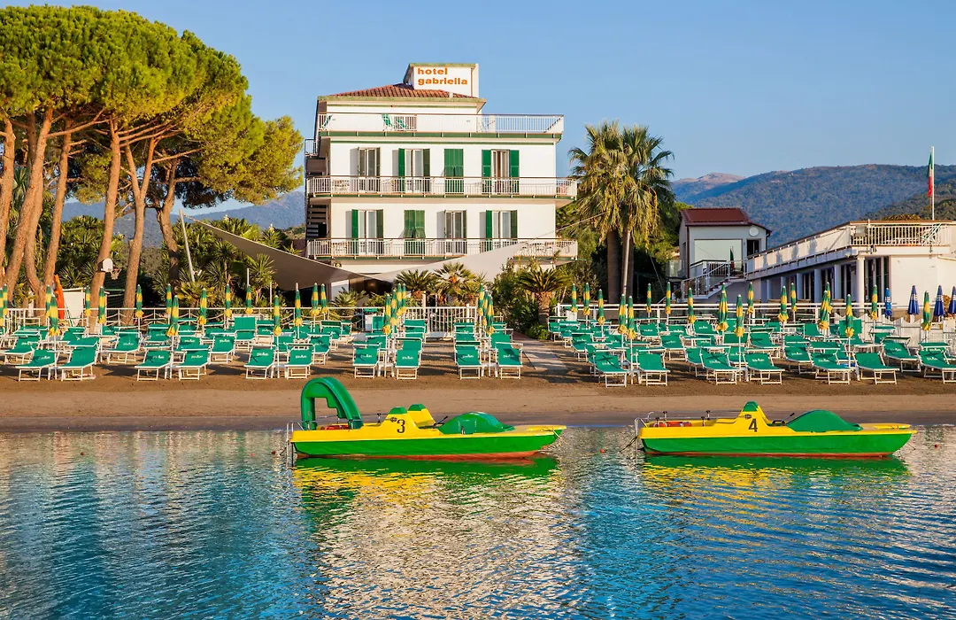 Hotel Gabriella-1