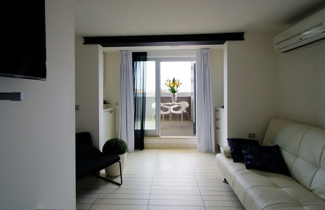 Q Hotel-1