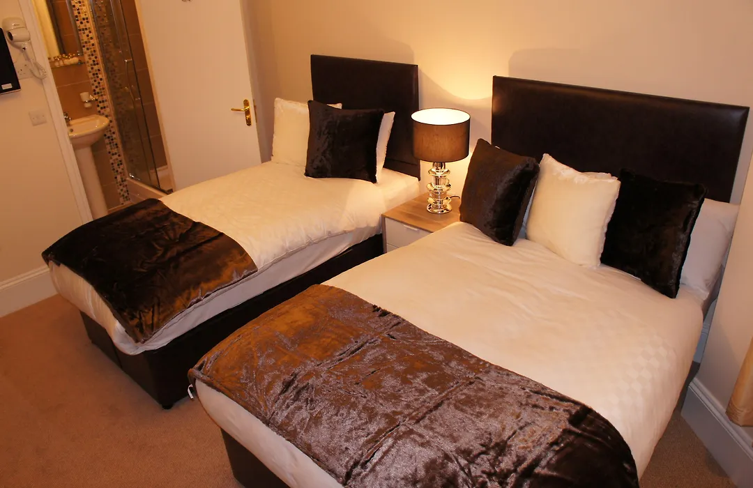 Sapphire Hotel London-1