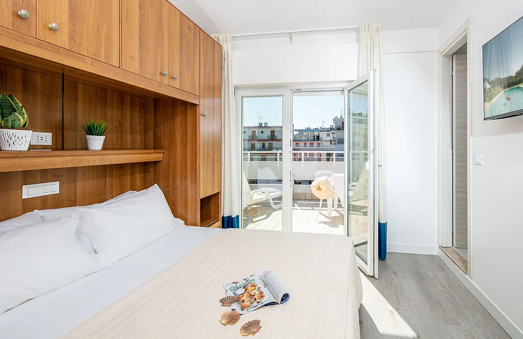 Hotel Pigalle-1