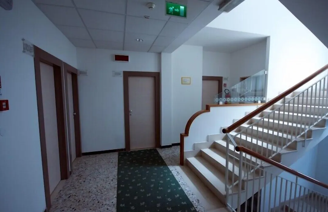 Hotel Massimo-1