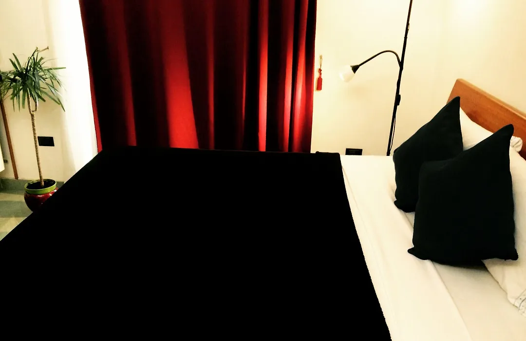 Smln Rooms & Suites-1