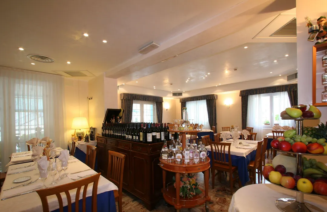 Hotel Nuova Flavia-1