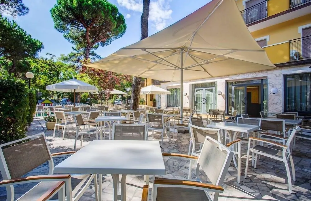 Hotel Majorca-1