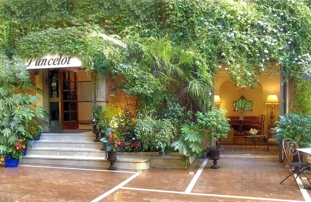 Hotel Lancelot-1