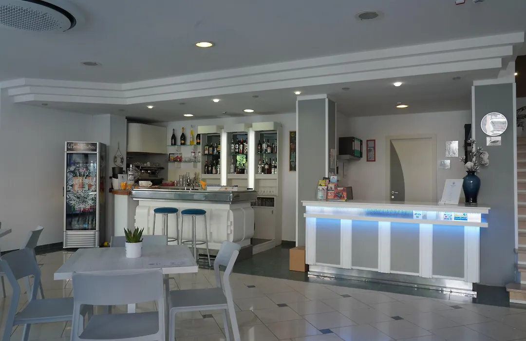 Lively Hotel-1