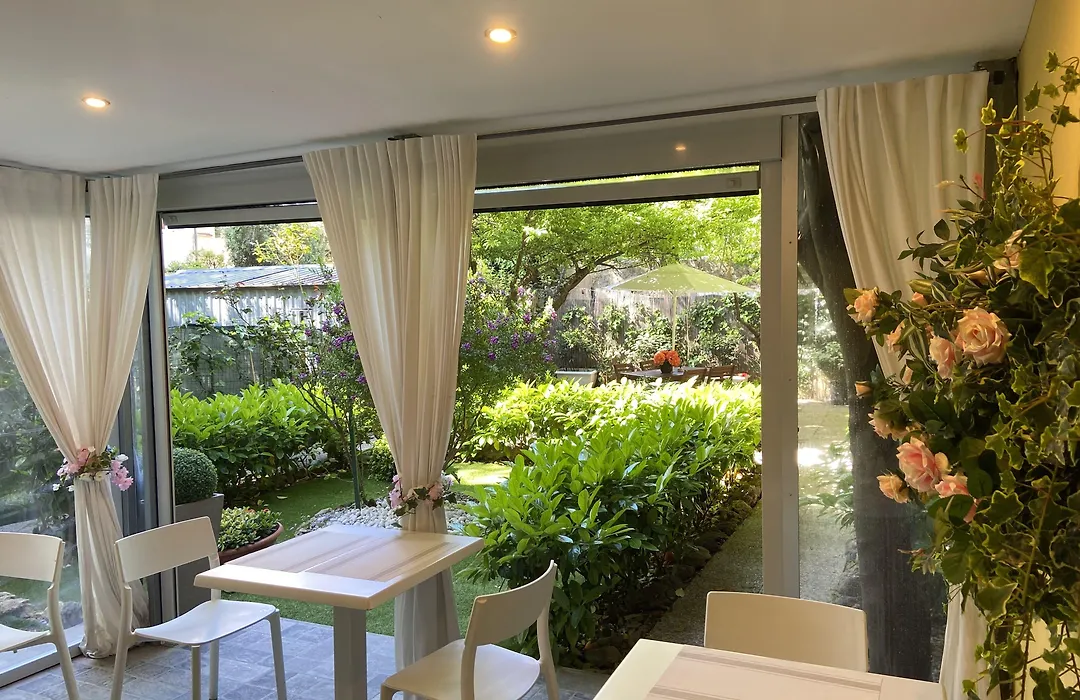 Paradise Inn-1