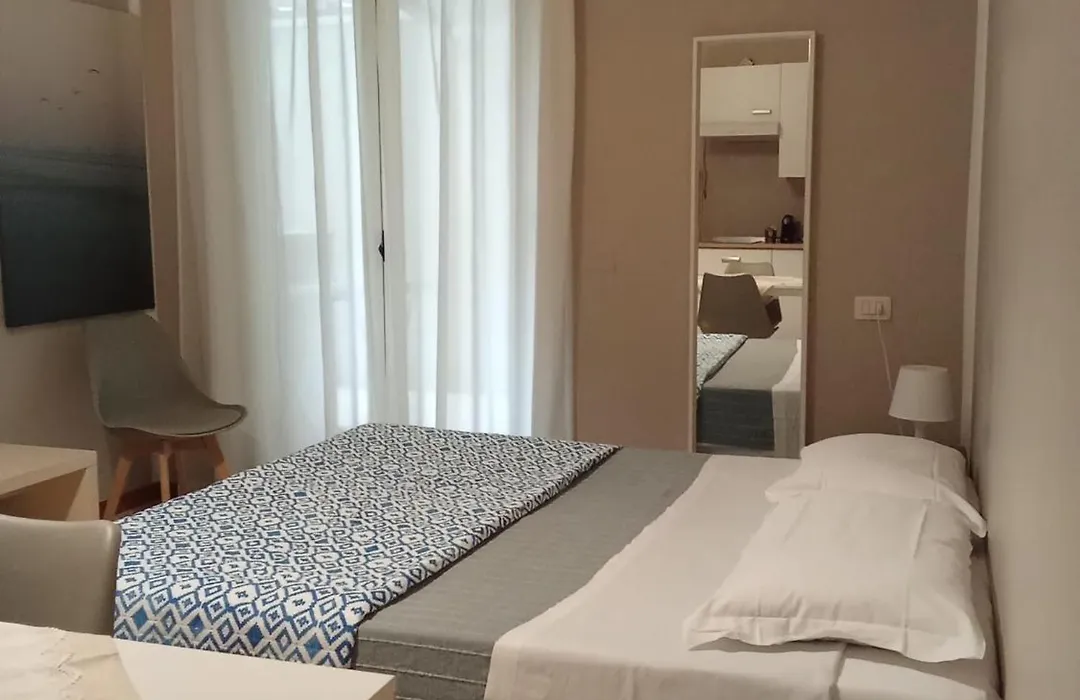 Residence Marittimo Riccione-1