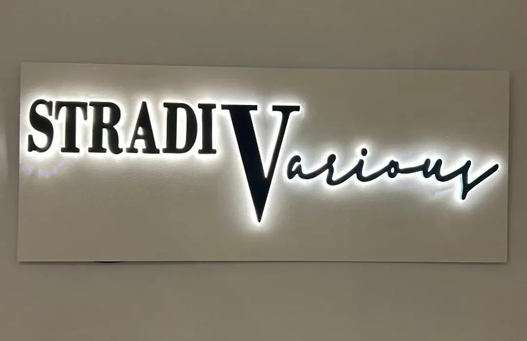 Stradivarious-1