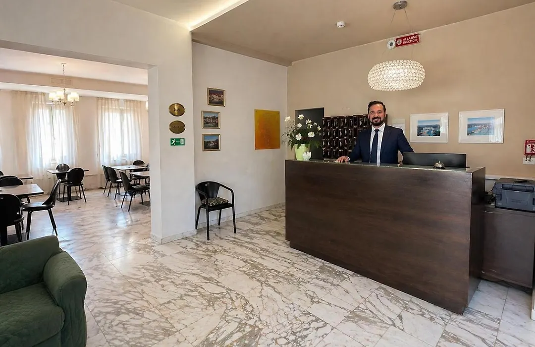 Hotel Trieste-1