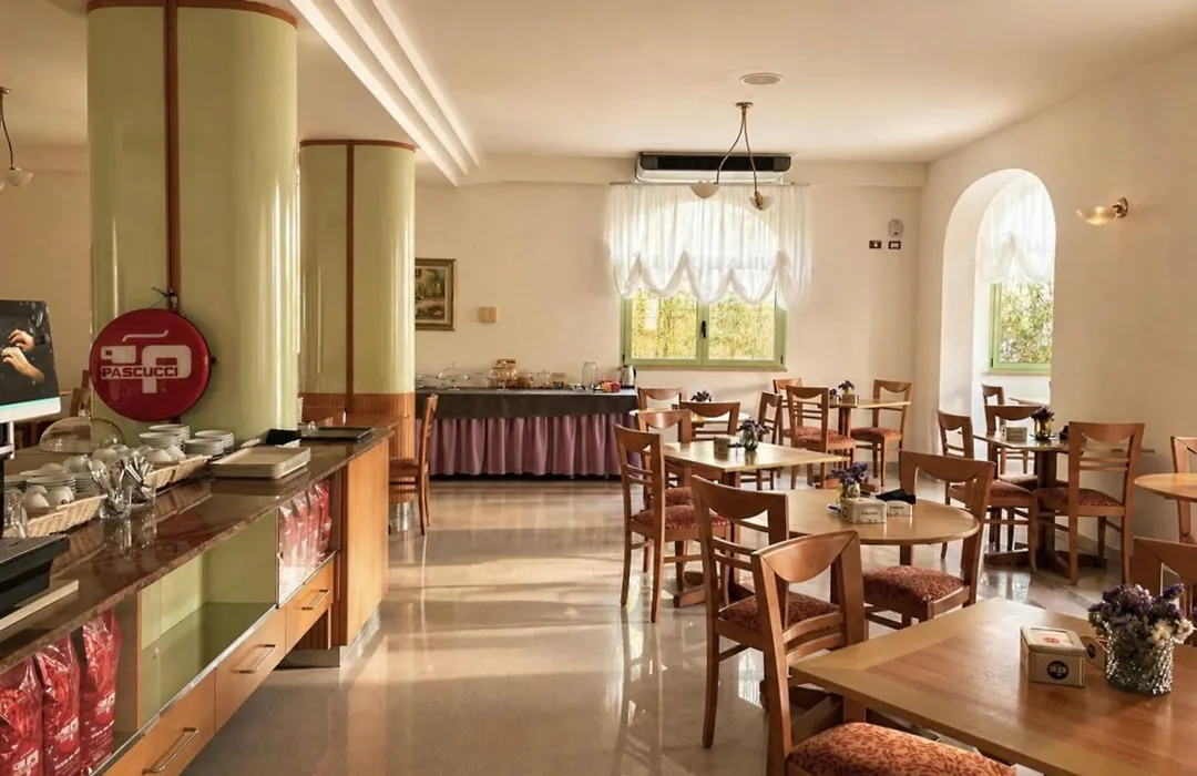 Hotel Dover Rooms & Coffee Adults Friendly-1