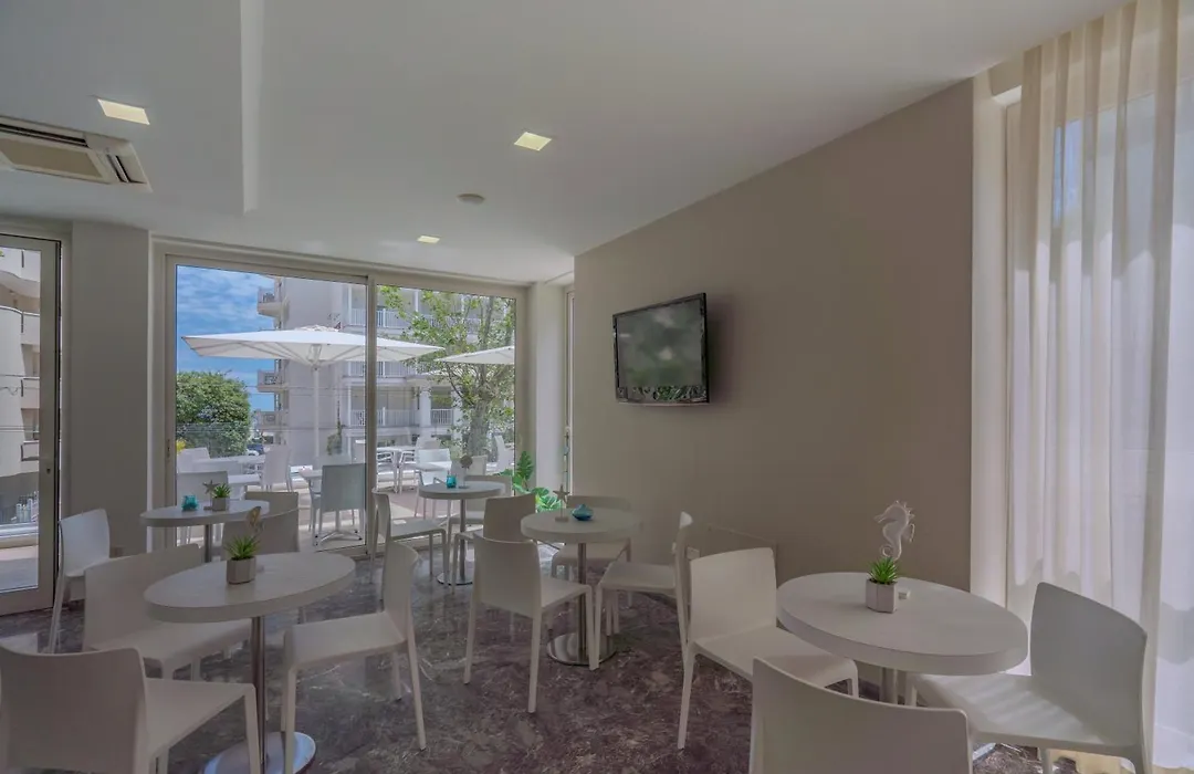 Hotel Constellation-1