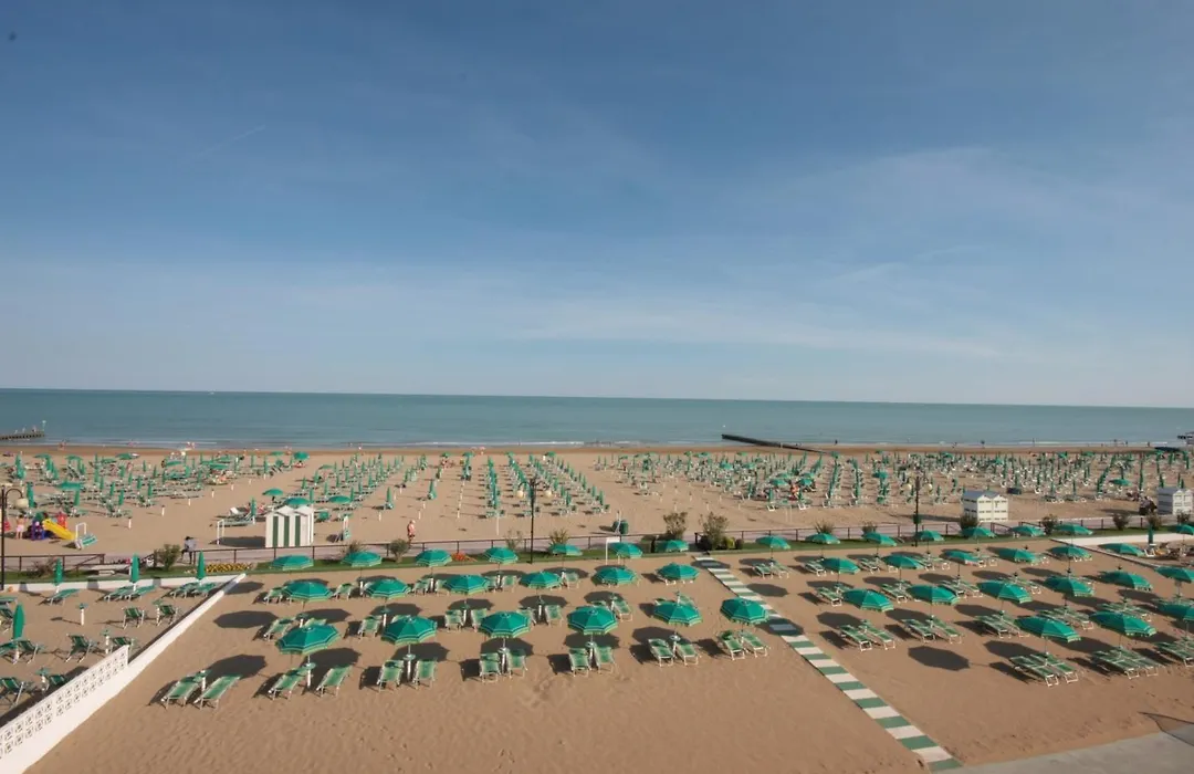 Hotel Janeiro Frontemare-1