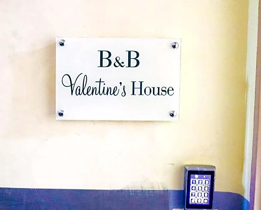 Valentine'S House-1