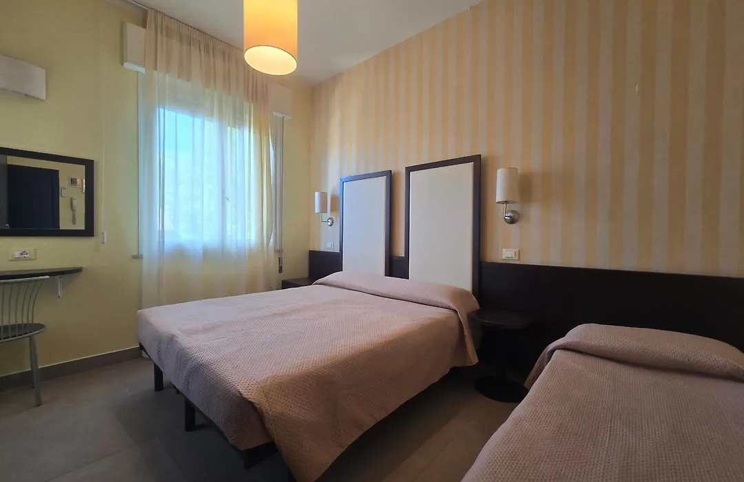 Hotel San Carlo Cesenatico-1