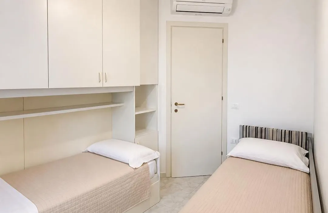 Family Hotel Antibes -50m dal mare --1