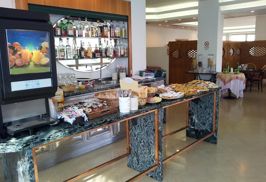 Hotel Garni' Alaska-1